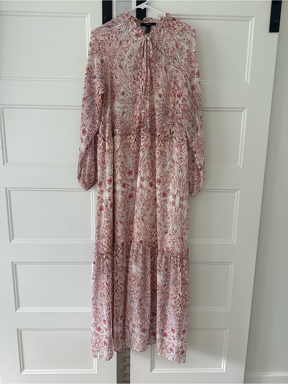 Forever 21 Blush and Rose Paisley Tie-Neck Maxi Dress